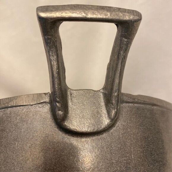 Vintage The Olde Bradford Co Pewter Soup Tureen with Spoon 12 x 7 inches - Picture 14 of 15